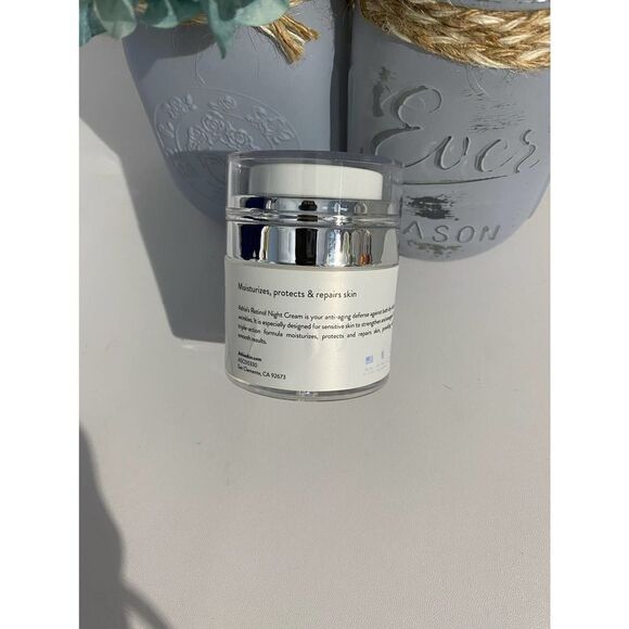 Athia Retinol Night Cream - Picture 3 of 7
